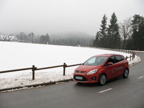 domača predstavitev: Ford C-max
