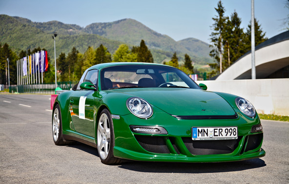 domača predstavitev: eRUF roadster