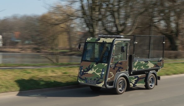 Ari 1570: Vojaška 'mravljica'