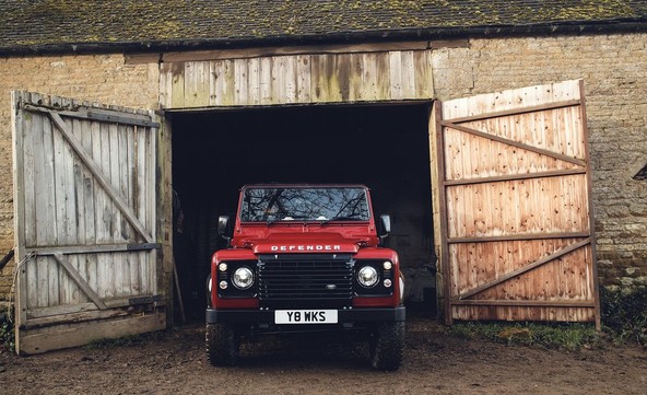 Land Rover Classic defender works V8 - 70th Limited: Jubilejna posebna serija