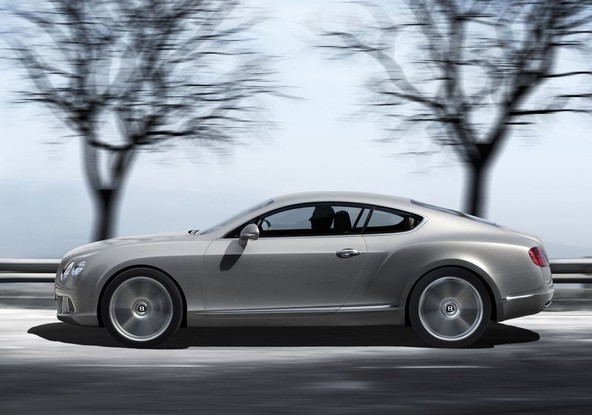 Bentley continental GT: Osveženi 'Gentleman's Express'