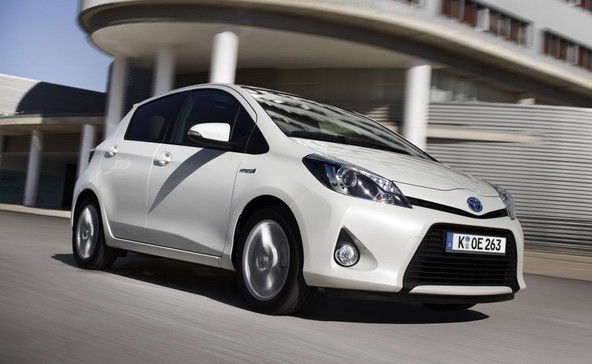 Inštitut Ökotrend & Auto Test: Nemci znova okronali znamko Toyota