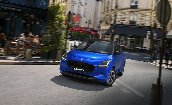 Suzuki predstavlja novega Swifta: Četrta generacija Suzukijeve ikonične kombilimuzine