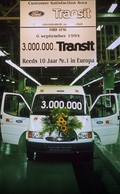 Transitovih 60 let v številkah: Številke, ki pričajo o tem, kako pomemben je ta dostavnik za posel