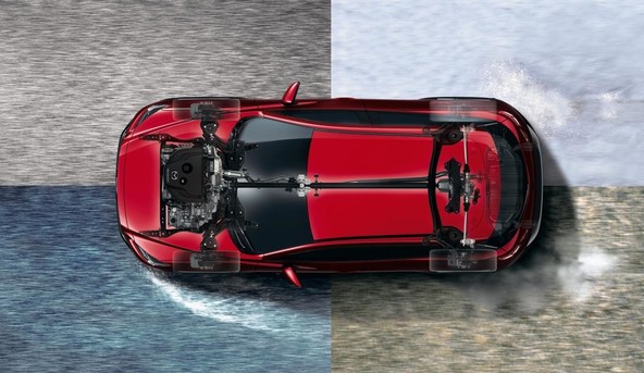 UMETNOST ZIMSKE VOŽNJE: Nekaj nasvetov za preprostejšo vožnjo po snegu in ledu