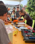 Program Varno na kolesu: Program nagradil prizadevne učence z obiskom Policijske akademije v Tacnu 