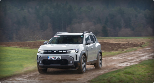 Ne boji se umazati Dacia duster hybrid 140 journey