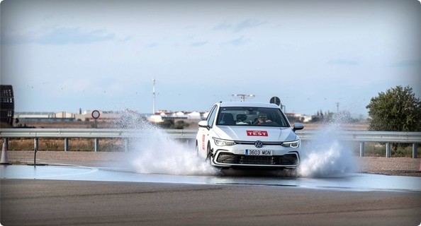 Mokra vozna površina pokaže razlike ACE-Sommerreifentest