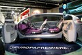 Frankfurt 2005: Avtomobili privlačijo