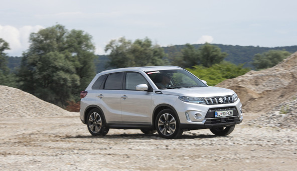 Suzuki vitara 1.5 dualjet allgrip hibrid AT elegance top: Hibrid za vsako ceno?