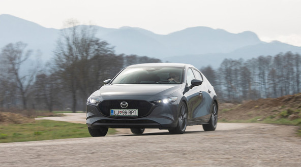 Mazda3 G150 exclusive-line: Narejena za voznika