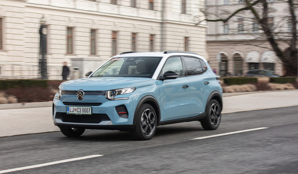 Citroën C3 turbo 100 max: Kompaktno vozilo s ščepcem križanca