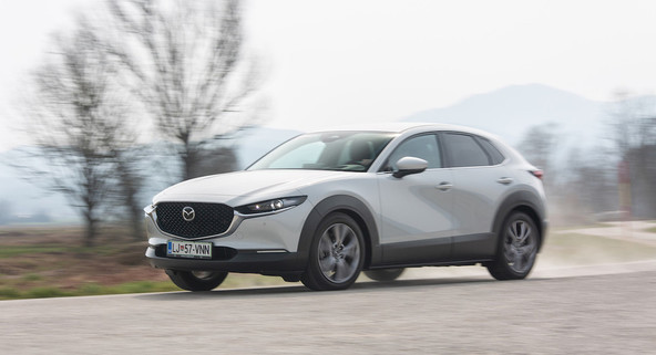 Mazda CX-30 AT centre-line: Je velikost pomembna?