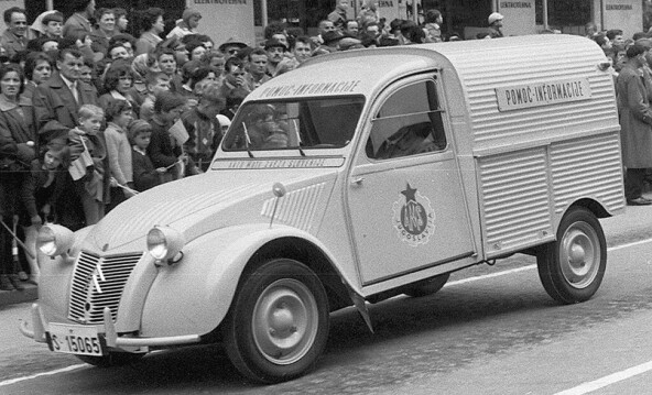 CITROËN BERLINGO PRAZNUJE 30 LET : TRI DESETLETJA VOZILA, KI JE V SLOVENIJI POSTALO DEL VSAKDANA 