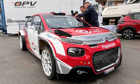 CITRO AVTO IN  CITROËN S PODPORO VRHUNSKEMU RALLY DIRKAČU: MARKO GROSSI V SEZONO 2025 Z NOVIM CITROËNOM C3 RALLY2